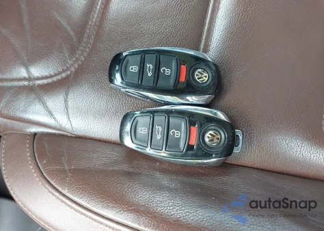 2013 Volkswagen Touareg Tdi Executive from USA, damaged, VIN WVGEP9BP2DD005971